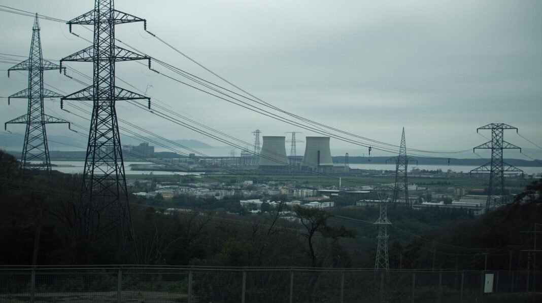 japan-kashiwazaki-kariwa-nuclear-plant-shutdown Aerial view of the Kashiwazaki-Kariwa Nuclear Power Plant in Niigata, Japan, the world's largest nuclear facility.